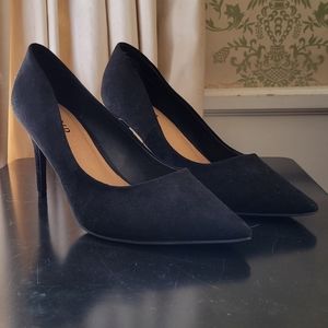Black Suede NWT pointed toe Torrid Wide Width heels